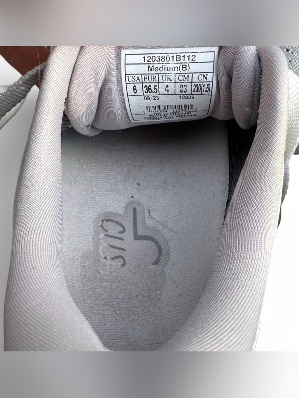 Brooks Ghost 15 Womens 6 B Gray Running Walking Sneakers - Picture 9 of 9